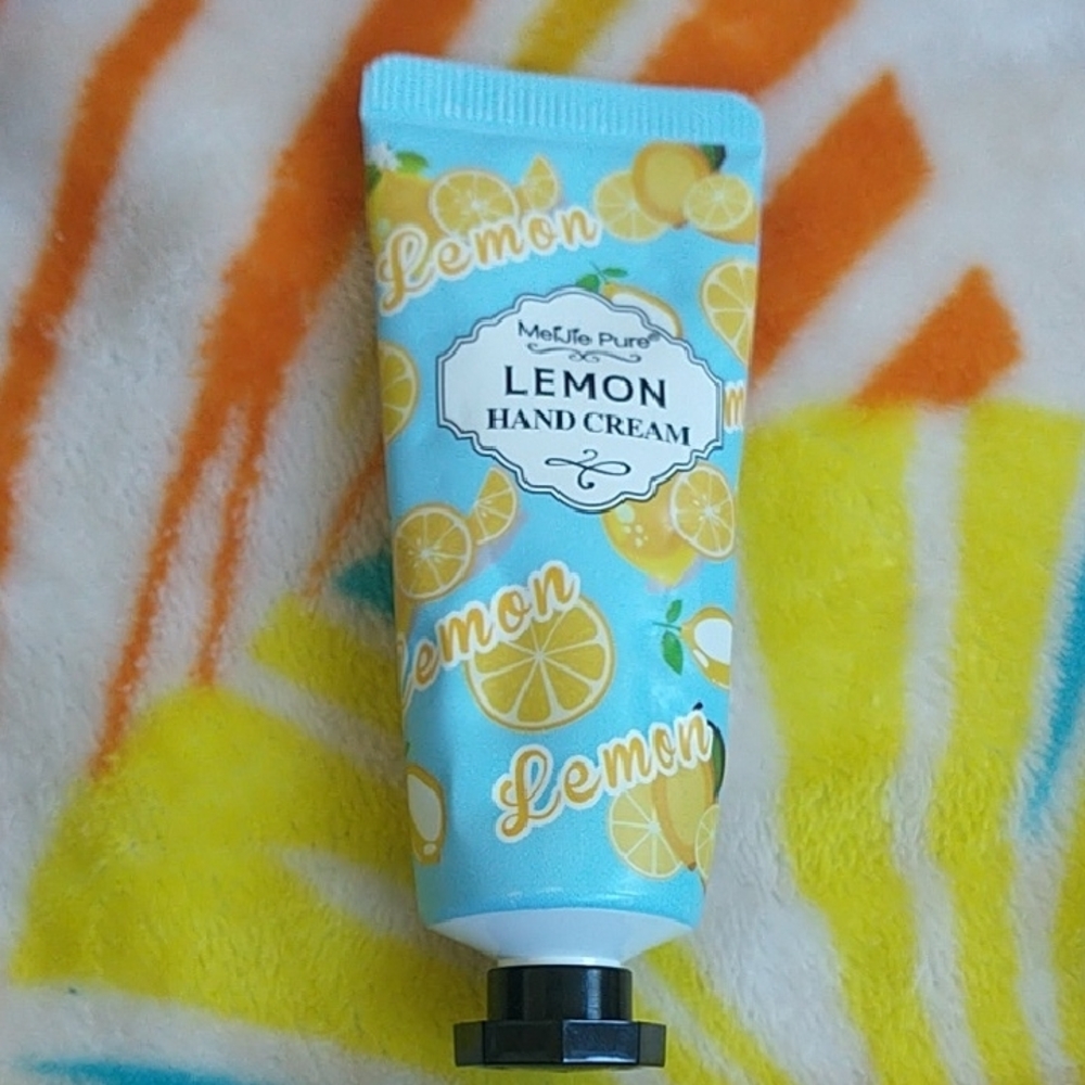 Lemon Hand Cream - Yellow - Picture 2 of 2